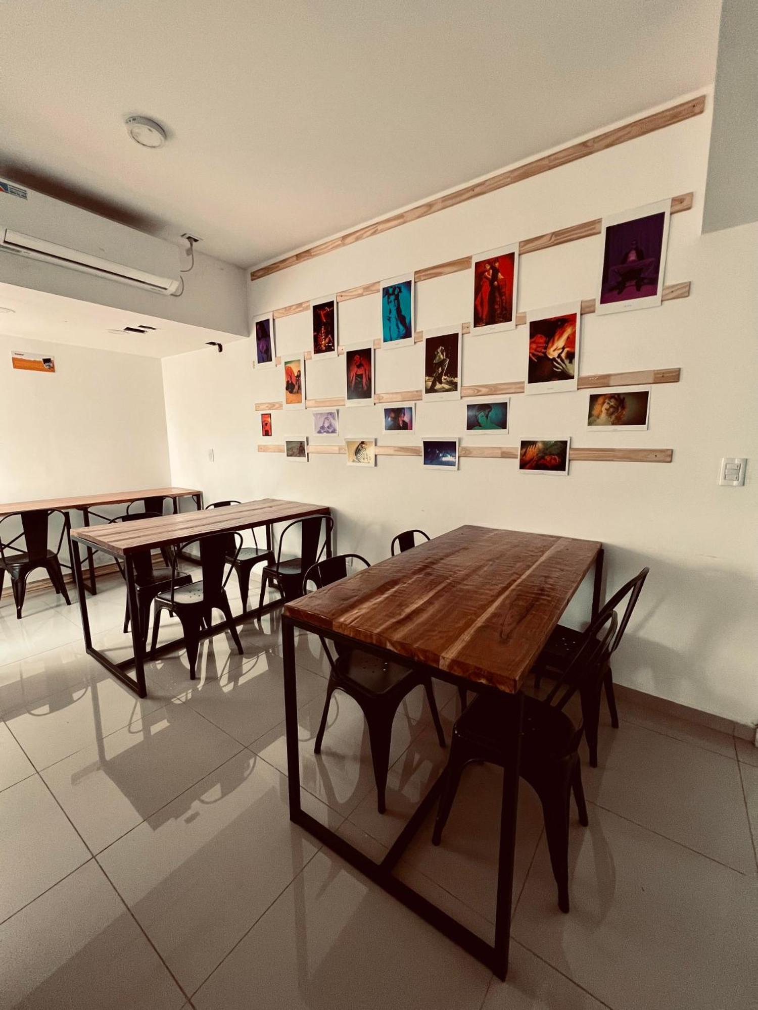 Black Star Art Hostel Neuquén Eksteriør bilde